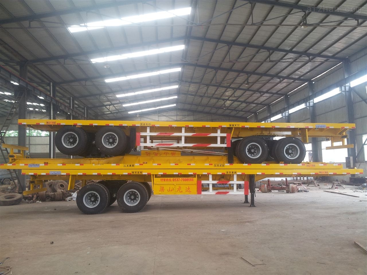 wzg 12.5米拖拉机运输集装箱骨架车